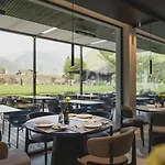 Neuhaus Zillertal فندق 4*