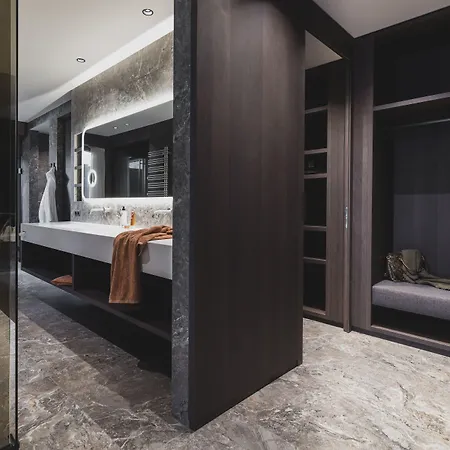 Neuhaus Zillertal 4*