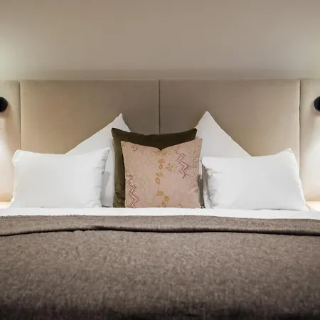 Hotel Neuhaus Zillertal 4*