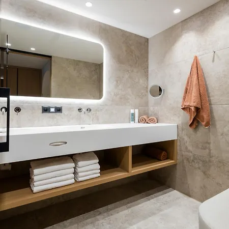 Neuhaus Zillertal 4*