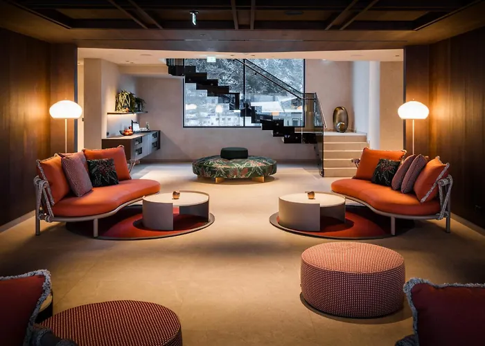 Hotel Neuhaus Zillertal 4*