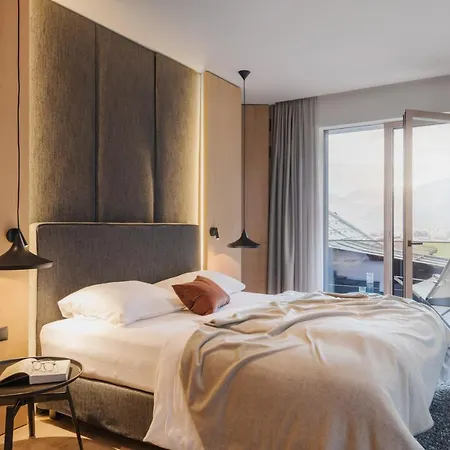 Neuhaus Zillertal Otel 4*