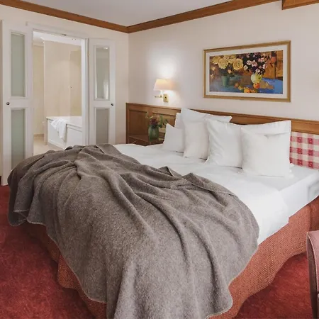 Otel Neuhaus Zillertal 4*