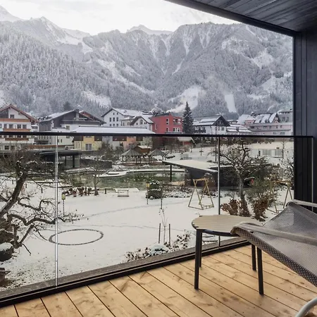 Otel Neuhaus Zillertal 4*