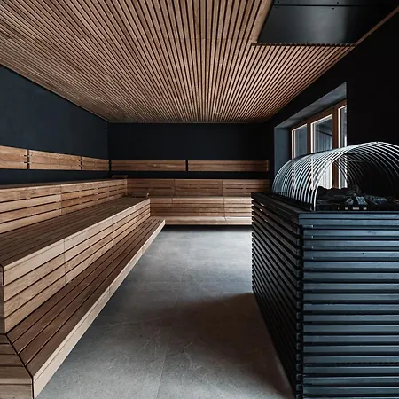 Готель Neuhaus Zillertal