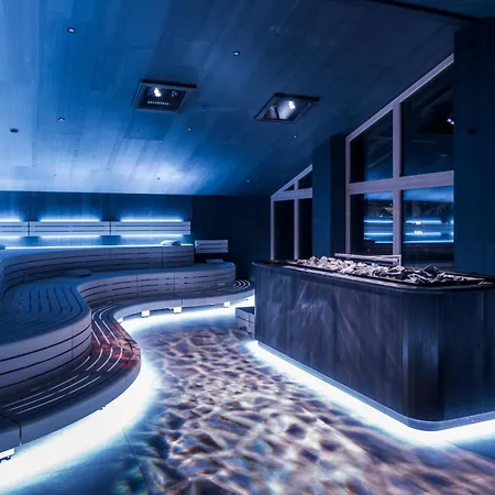 Otel Neuhaus Zillertal 4*