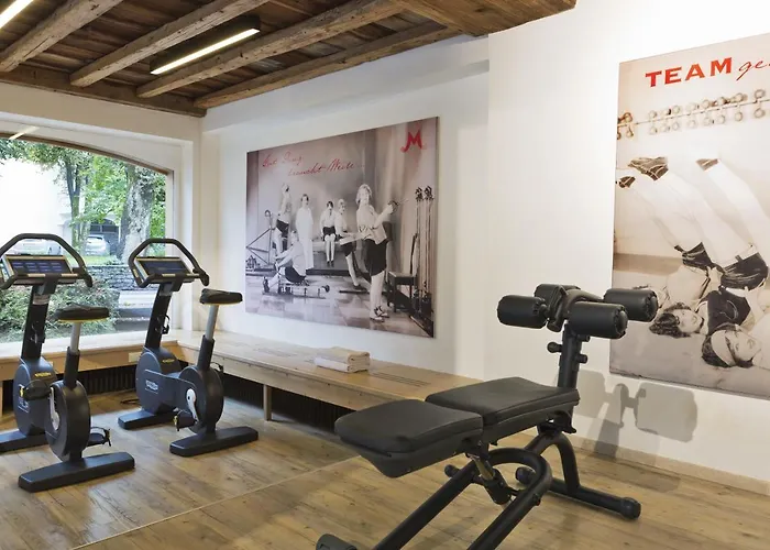 Neuhaus Zillertal Готель