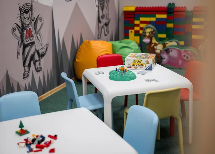 Готель Neuhaus Zillertal 4*