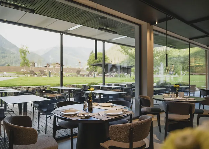 Neuhaus Zillertal Готель 4*