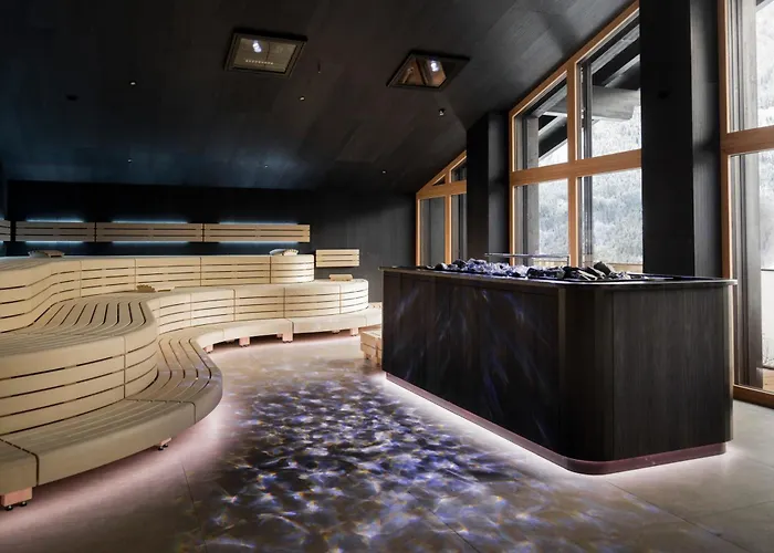 Neuhaus Zillertal Готель 4*