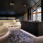 Neuhaus Zillertal Hotel 4*