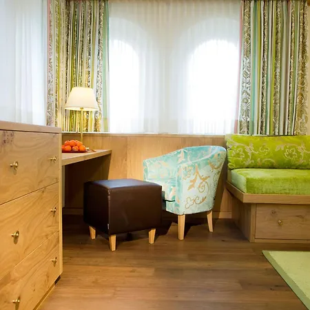 Neuhaus Zillertal 4* Майрхофен